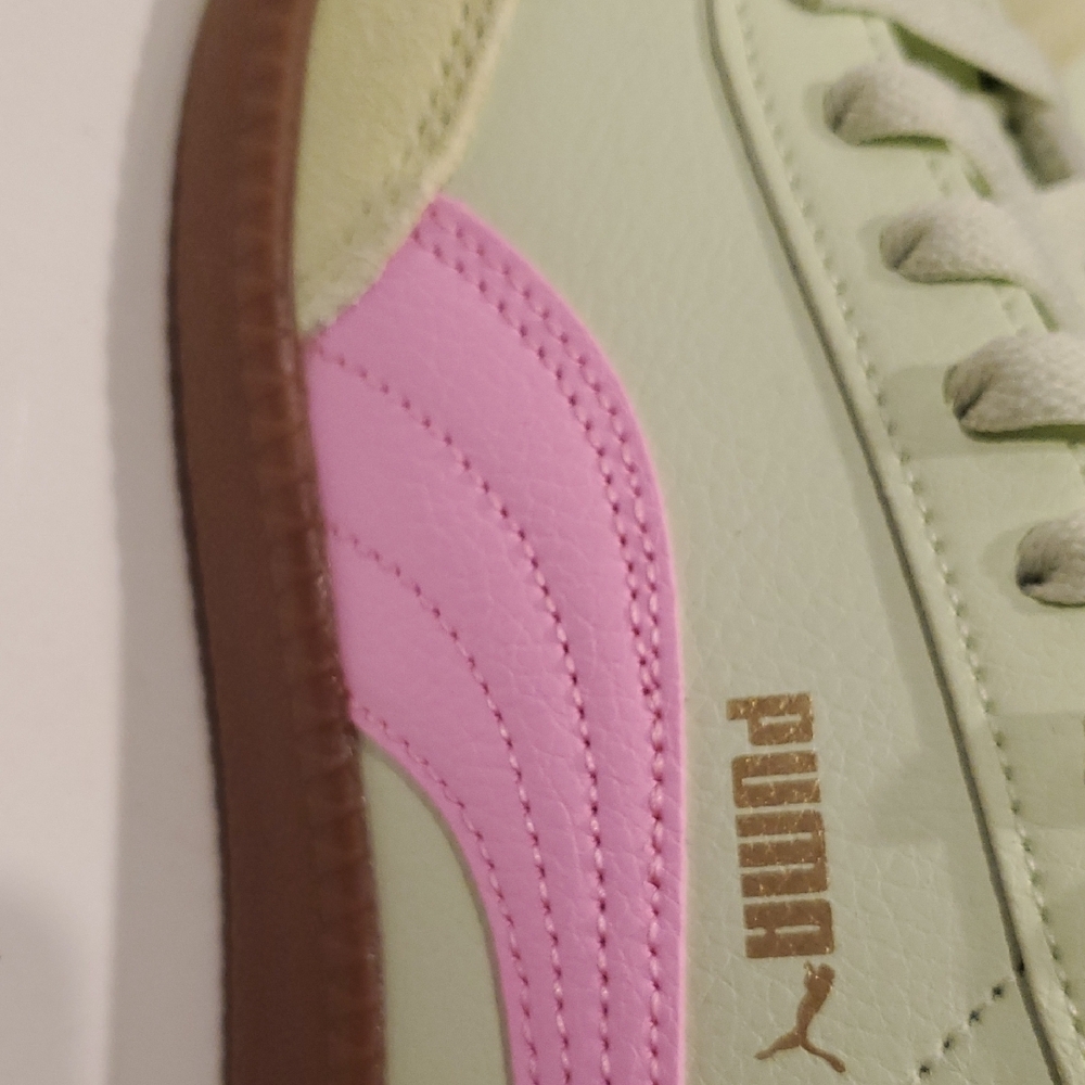 Puma Women's Mint and Pink Sneakers